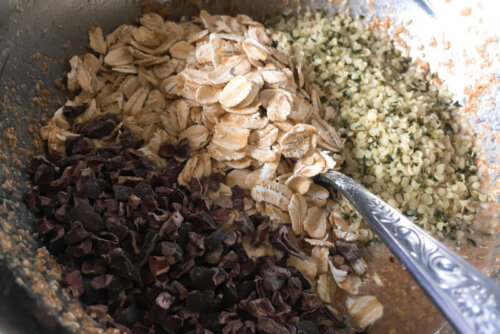 小麦粉なし、ハチミツで作る簡単オートミールクッキーレシピ