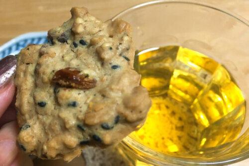 グルテンフリー【オートミールクッキー】はちみつで優しい甘さ ゴマを入れて中華風クッキーに
